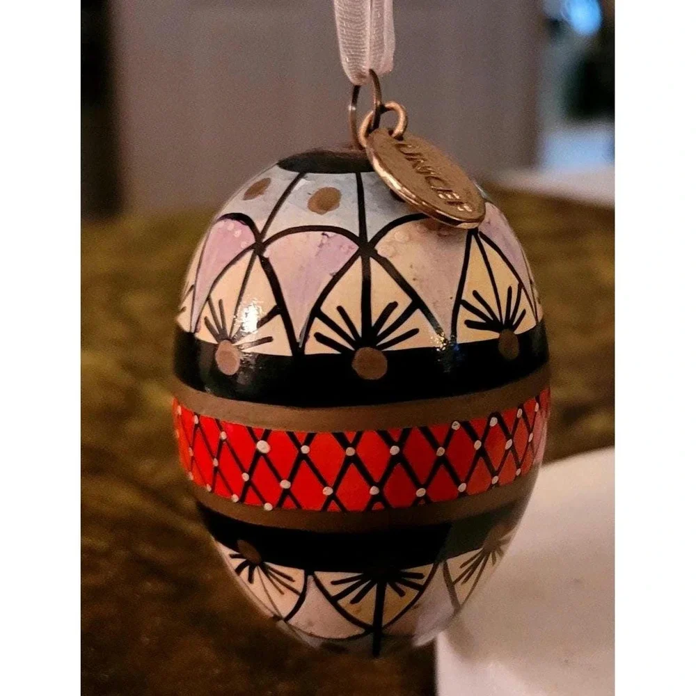 😎Vintage UNICEF Handmade Ukrainian Wood Egg Ornaments Traditional Folk‎ Art